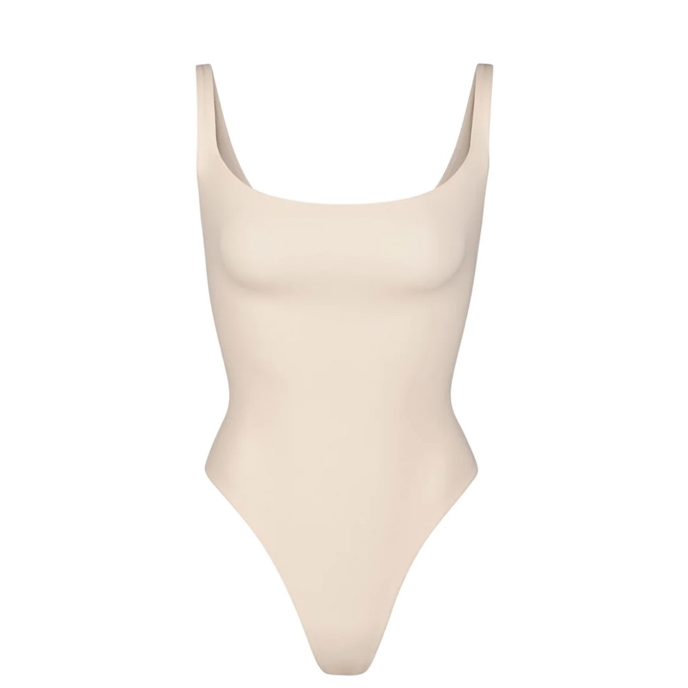 FITS EVERYBODY SQUARE NECK BODYSUIT NUDE